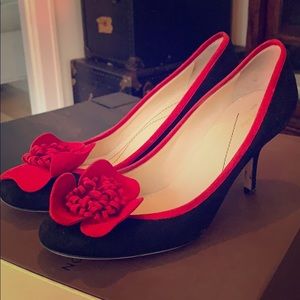 Kate Spade heels with red flowers 🌺